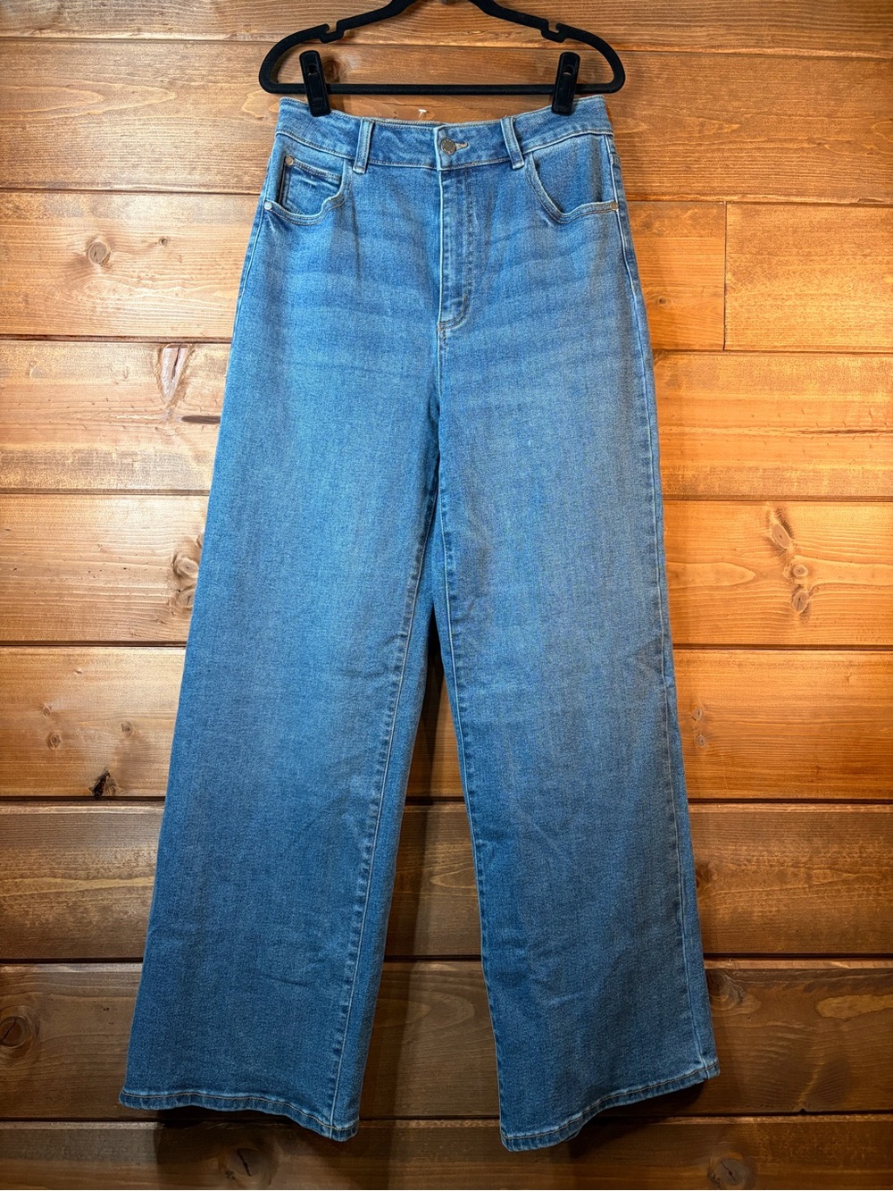 Well Worn 28x30 Women's Light Blue High-Rise Wide-Leg Jeans 💙